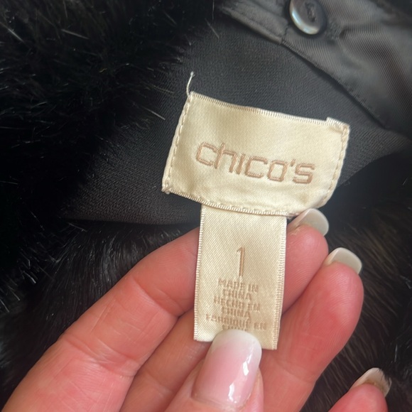 Chico’s Tailored Removable Fur Collar Black 🖤 Tuxedo Style Jacket Size 1 🖤 - Picture 7 of 8